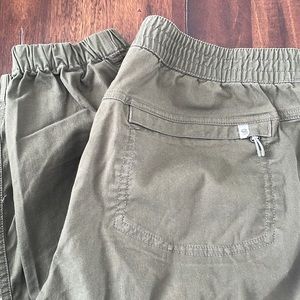 Mountain Hard Wear Pants